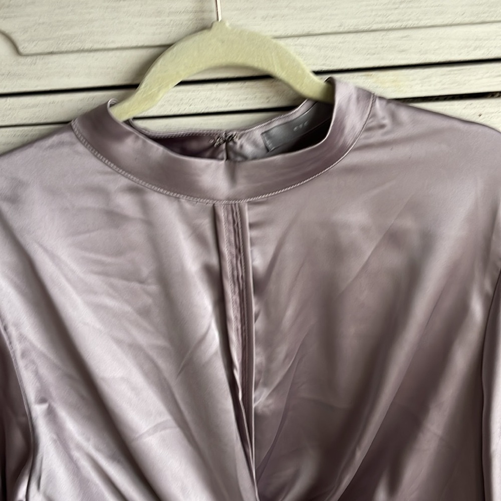 Eve satiny long sleeve crop top - Picture 4 of 7